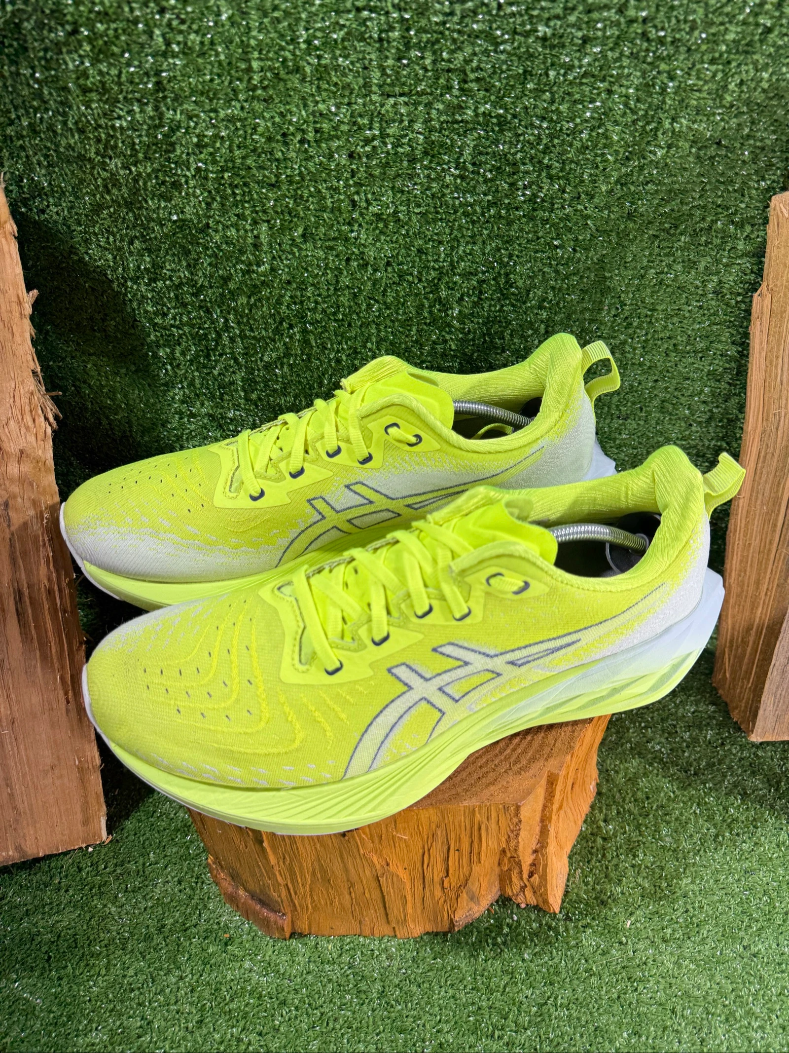 Asics Novablast 4 Running Run Road Running Shoes Size EU 45 JP 28.5cm – photo 4